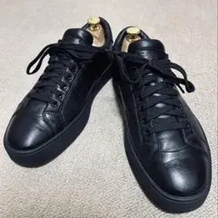 【極美品】サントーニ レザースニーカー黒 UK7のサムネイル