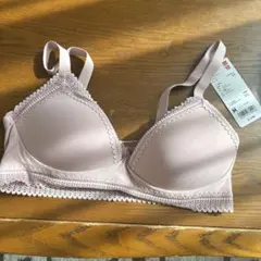 ユニクロ　新品未使用ワイヤレスブラM
