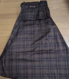 イームスチェック柄ロングスカート