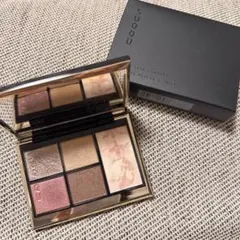 SUQQU アイ&フェイスコンパクト102 暖灯　HARUAKARI