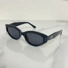 キャットアイサングラス gentlemonster・y2k・90s・ブラック - メルカリ