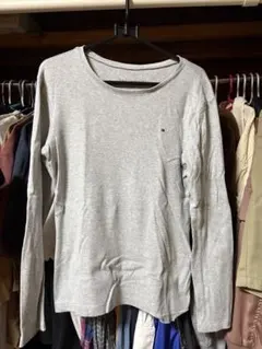 トミーヒルフィガー　グレー　長袖カットソー　M