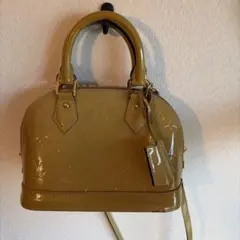 LOUIS VUITTONモノグラムヴェルニ アルマBB