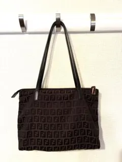 Fendi ロゴ入り ズッカ柄　バッグ