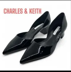 美品☆CHARLES & KEITH☆チャールズ＆キース☆ブロックヒールパンプス