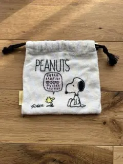 PEANUTS スヌーピー ポーチ　巾着　美品　SNOOPY 雑貨