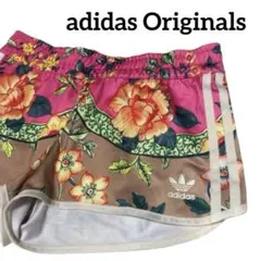 【極美品】アディダス オリジナル ファームカンパニーショートパンツ　トレフォイルのサムネイル