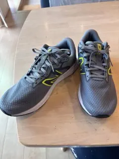 【美品】ニューバランス　26センチ