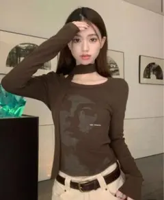 ブラウン 長袖 Tシャツ 顔プリント