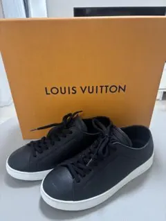 LOUIS VUITTON スニーカー ブラックのサムネイル