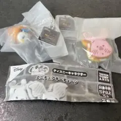 Nuiパン　ディズニーキャラクター　nuiパン　ミニチュアキーチェーン ガチャ
