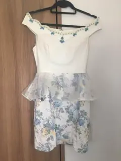 «難有り»《値下げしました》jasmine♡ペプラムドレス♡オフショル♡Sサイズ