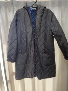 リバーシブル　ダークブラウン ネービー×白ドットキルティングジャケットフード付き