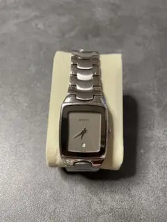 GUCCI アナログ腕時計 シルバー　ジャンク品