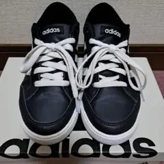 adidas ブラック ホワイト スニーカー 中古