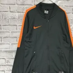 ナイキ ジャージ　トラックジャケット　ブラックS ロゴ刺繍822