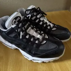 Nike ナイキ エアマックス95 陰陽 ブラックのサムネイル