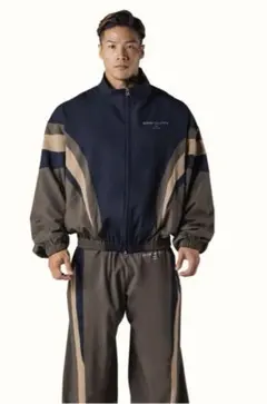 2025年最新】LYFT トラックジャケットの人気アイテム - メルカリ