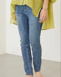 美品 ビアズリー スキニー デニムパギンス ウエスト総ゴムのサムネイル