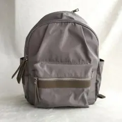 【GLOBAL WORK】 撥水軽量10ポケリュックミドル グレー　M151