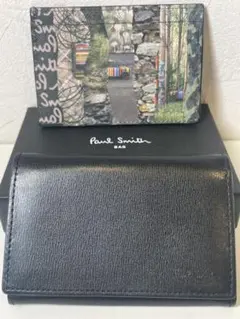 【極美品】Paul Smith マルチストライプ　名刺入れ　レザー　ブラック 美品】Paul Smith 名刺入れ ブラック 銀ロゴ マルチストライプ 水色