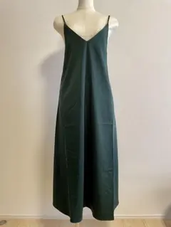 ダークグリーン サテンキャミソールロングワンピース