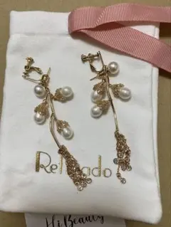 パールとクリスタルのイヤリング