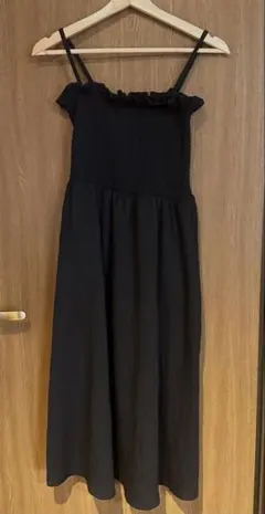 【新品】H&M ブラック シャーリング キャミワンピース Sのサムネイル