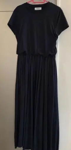 Mila Owen ミラオーウェン　Tシャツ生地ロングワンピース　ネイビー　美品