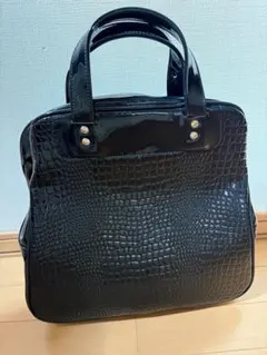 コムデギャルソン　エナメル クロコ型押し　ハンドバッグ