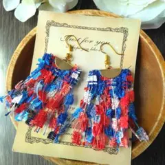 エスニック　赤　青　フリンジ　カラフル　ピアス　イヤリング　タッセル　ネイティブ