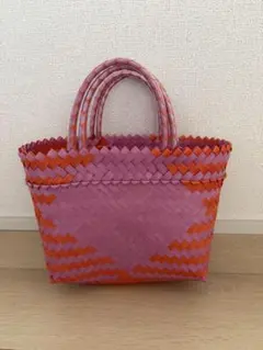 Item thumbnail for item 7be5a38b-9e83-4313-8506-a893752d521b