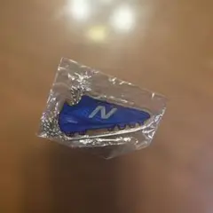 ニューバランス　ノベルティ　スパイクキーホルダー
