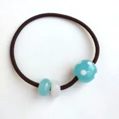 とんぼ玉　ヘアゴム　水色ドット