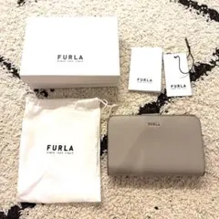 FURLA 二つ折り財布　箱ありのサムネイル