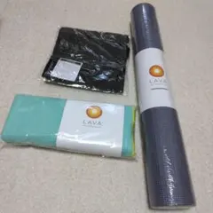 ホットヨガスタジオラバ　ヨガグッズ　3点