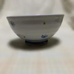 【新品】 有田焼 九谷焼 飯碗 白色 花模様のサムネイル