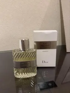 Dior EAU SAUVAGE オードゥ トワレ 50mlのサムネイル