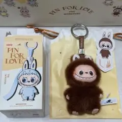 POPMART PIN FOR LOVE ラブブ　イニシャルL