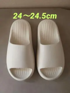 【24〜24.5】ホワイト サンダルのサムネイル