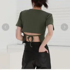 新品未開封　by muni:r バックポイントリボンラウンドネックTシャツのサムネイル