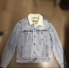 Levi's ボア襟付きデニムジャケット