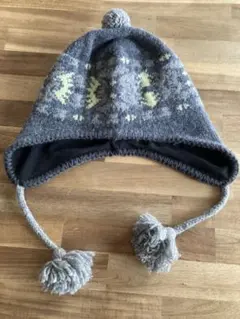 Patagonia キッズ ニット帽 ポンポン付き