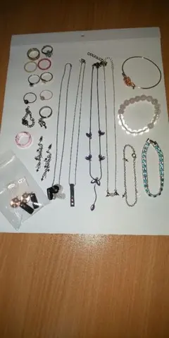 アクセサリー 21点セット ブレスレット ペンダント リング 指輪 ビアス 等