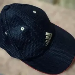 adidas ネイビーキャップ