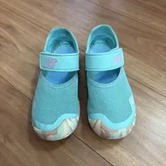 New Balance ライトブルー サンダル　19㌢