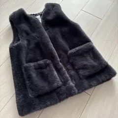 ZARA ダークグレー ファーベスト 140