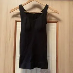 ユニクロ　ヒートテックボディシェイパーブラタンクトップ