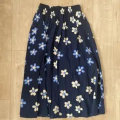 Marimekko x UNIQLO 花柄 フレアスカート ネイビー Sのサムネイル