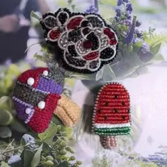 ビーズ刺繍ブローチセット